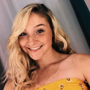 Meet your Posher, Savannah
